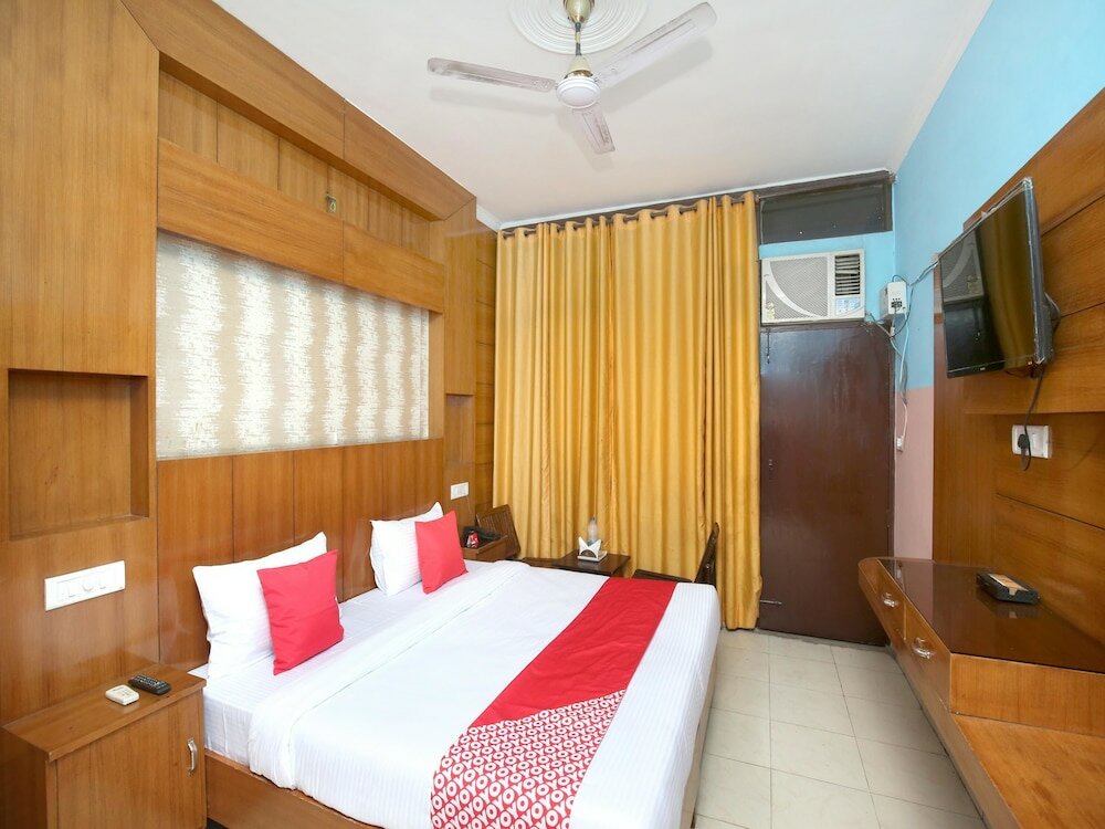 Фото Oyo 5906 Hotel Parvaaz