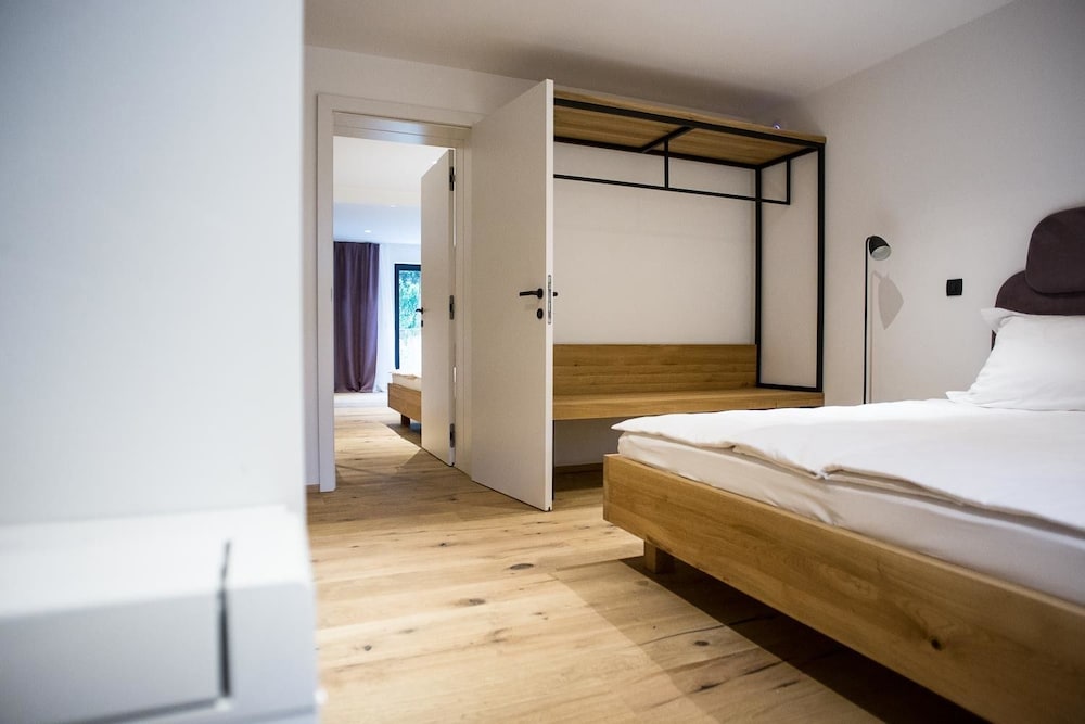 Фото Vault Hotel