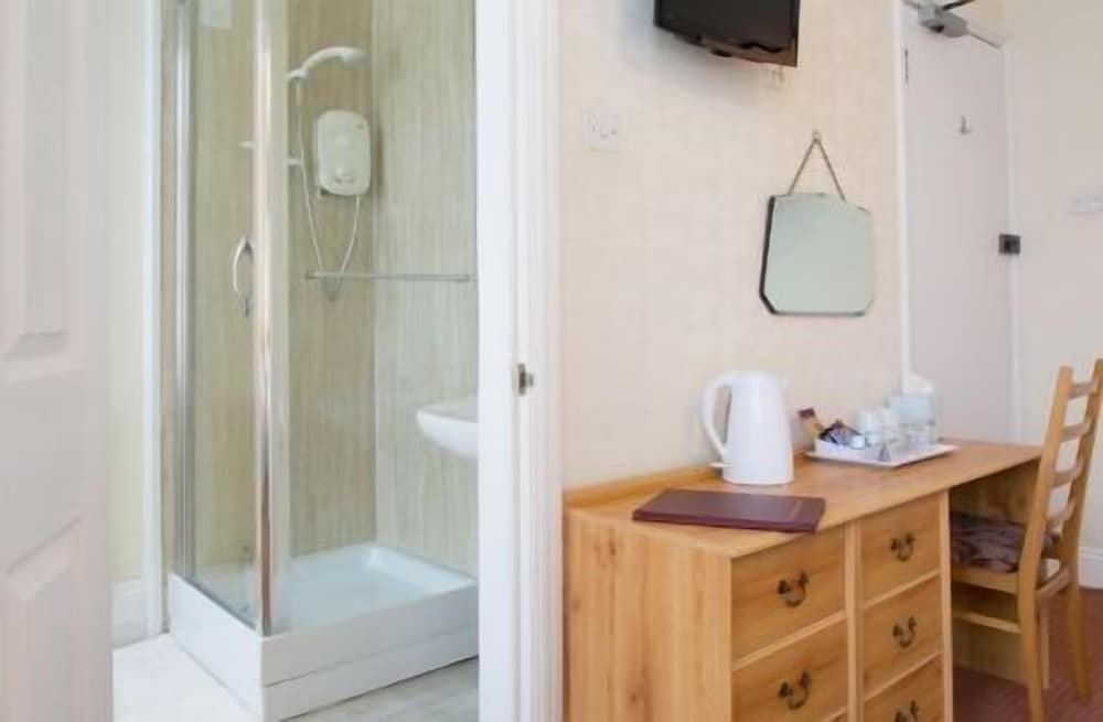 Фото The Firs Guest House