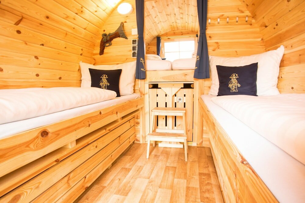 Фото Legoland Wilderness Barrels & Cabins