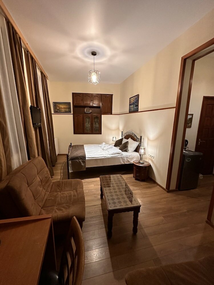 Фото British House