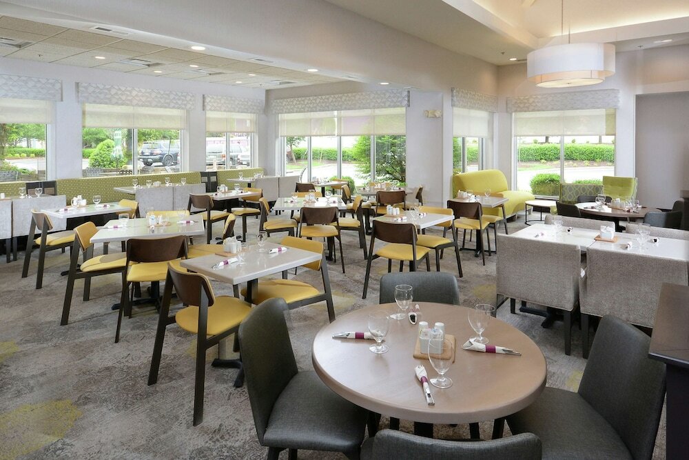 Фото Hilton Garden Inn Raleigh Capital Blvd I-540