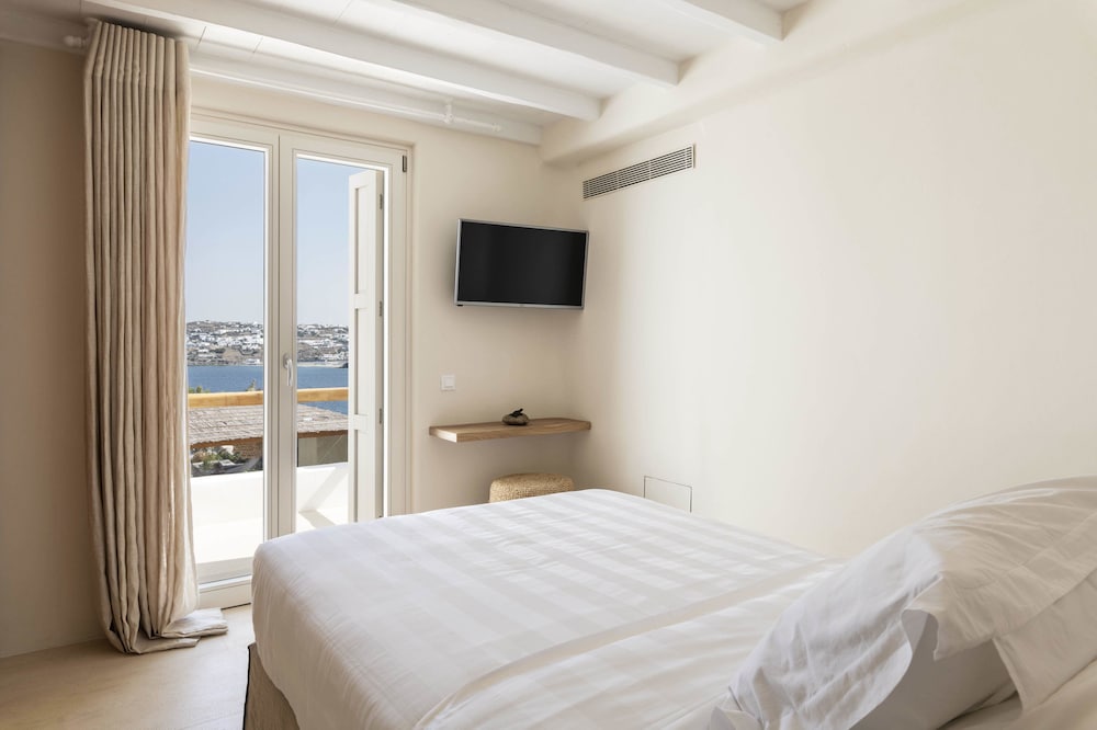 Фото Villa Veneta at Ornos Sea View