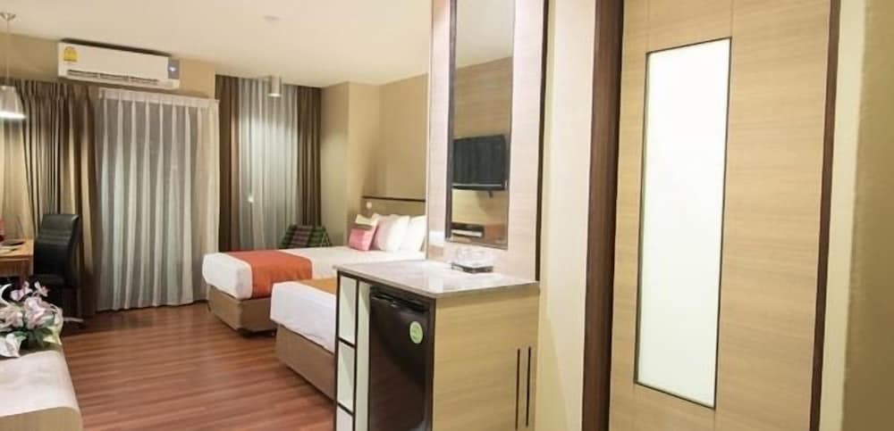 Фото Marsi Hotel Bangkok