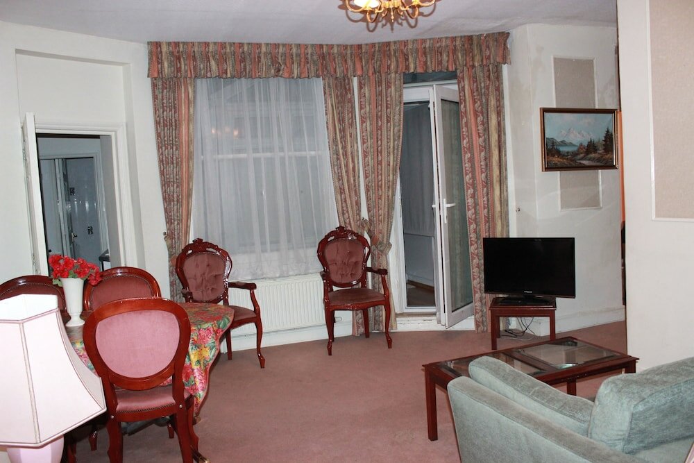 Фото London Aparthotel