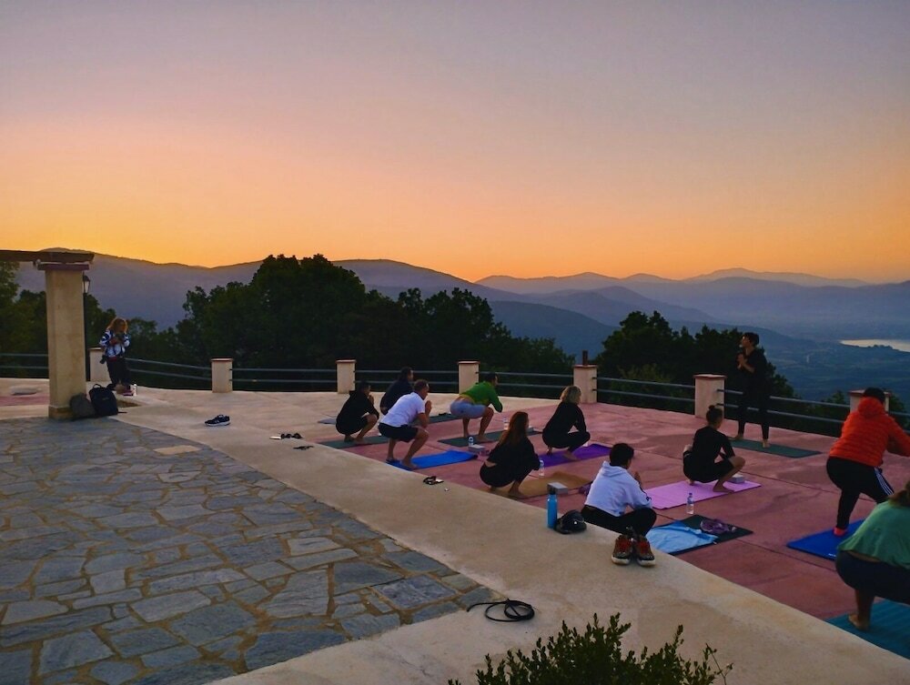 Фото Loggas Hotel