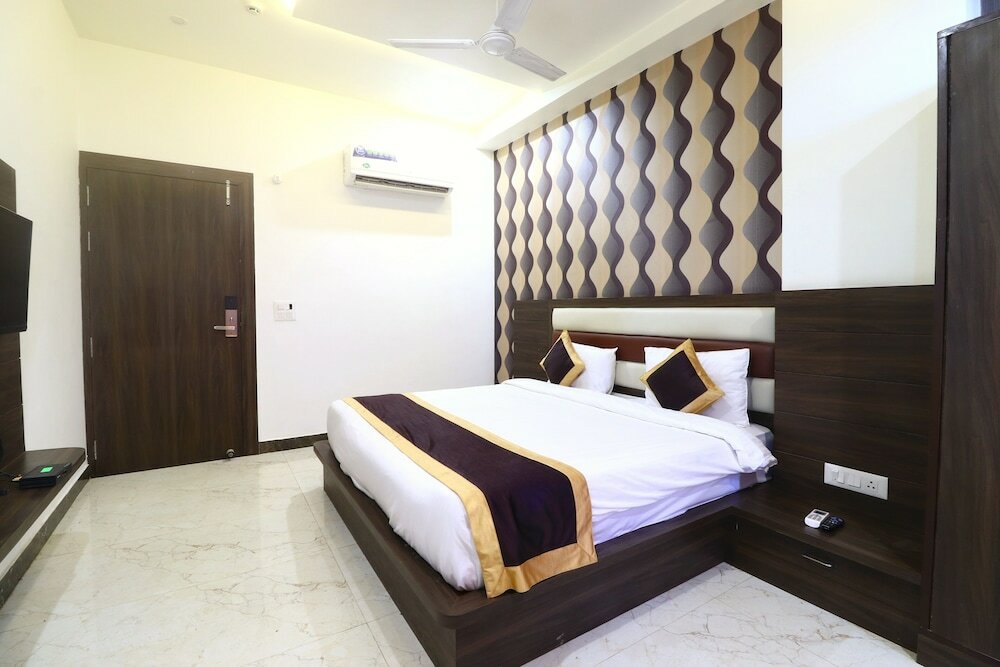 Фото Hotel Taj Venture by Park Tree