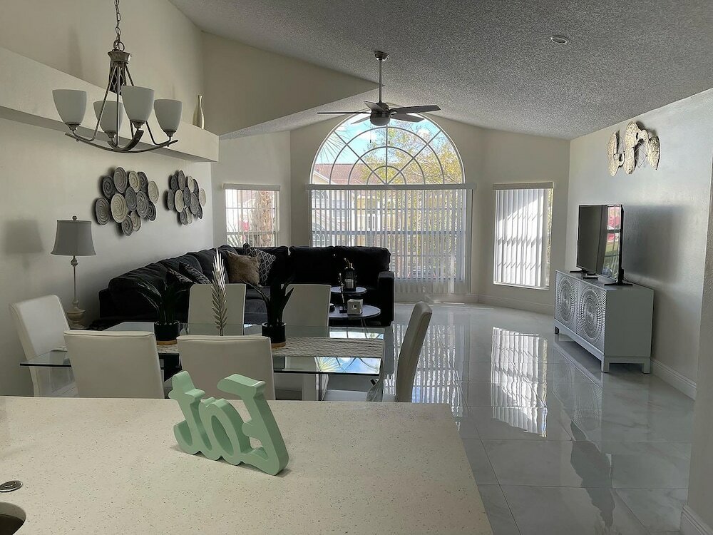 Фото Elegant & Luxury Apartment Close Disney