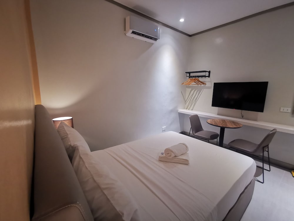 Фото Yes Hotel Cabuyao Laguna