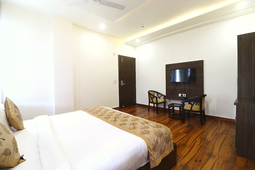 Фото Hotel Taj Venture by Park Tree