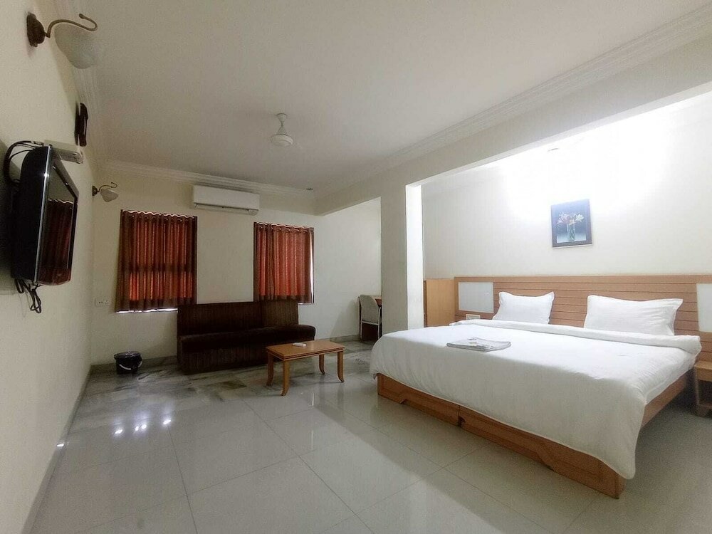 Фото Hotel Galaxy