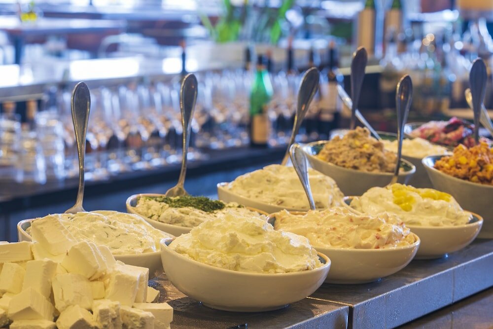 Фото Brown Brut Seafront Hotel