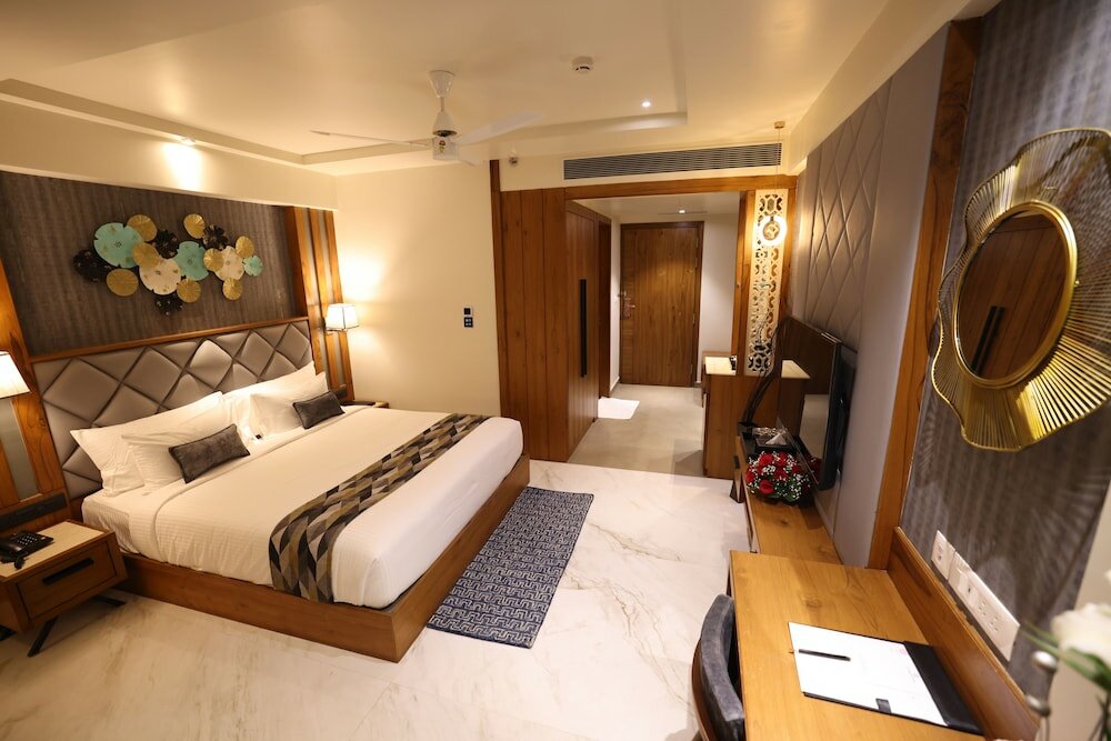 Фото Aj Grand Hotel