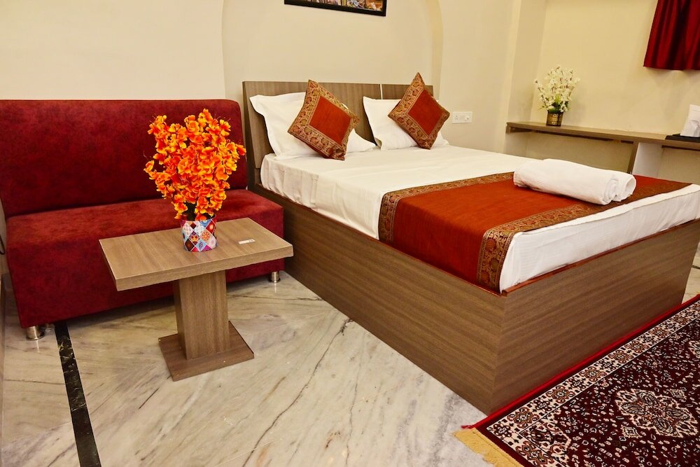 Фото Bluebells Varanasi