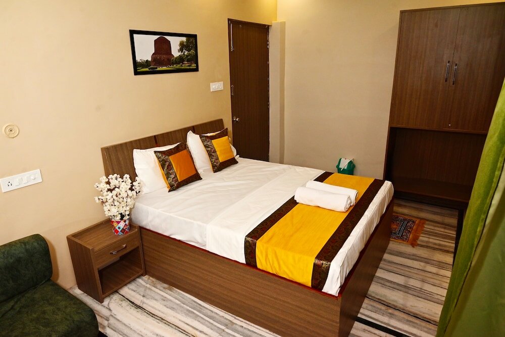 Фото Bluebells Varanasi