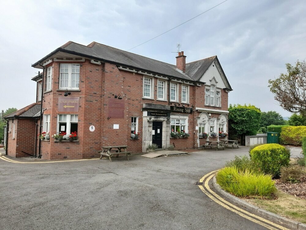 Hotel The Rising Sun, Newport, photo