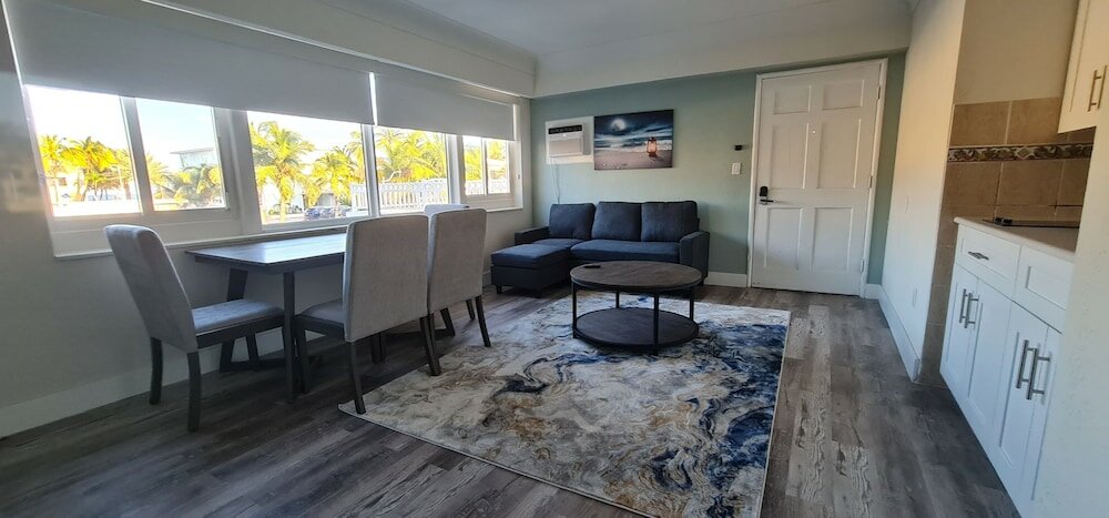 Фото Pousada Suites