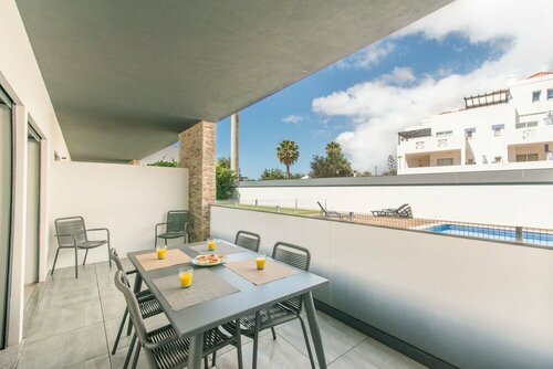 Гостиница 800m From the Boat to Praia das Cabanas, With Pool, Terrace, Wifi and Aircon