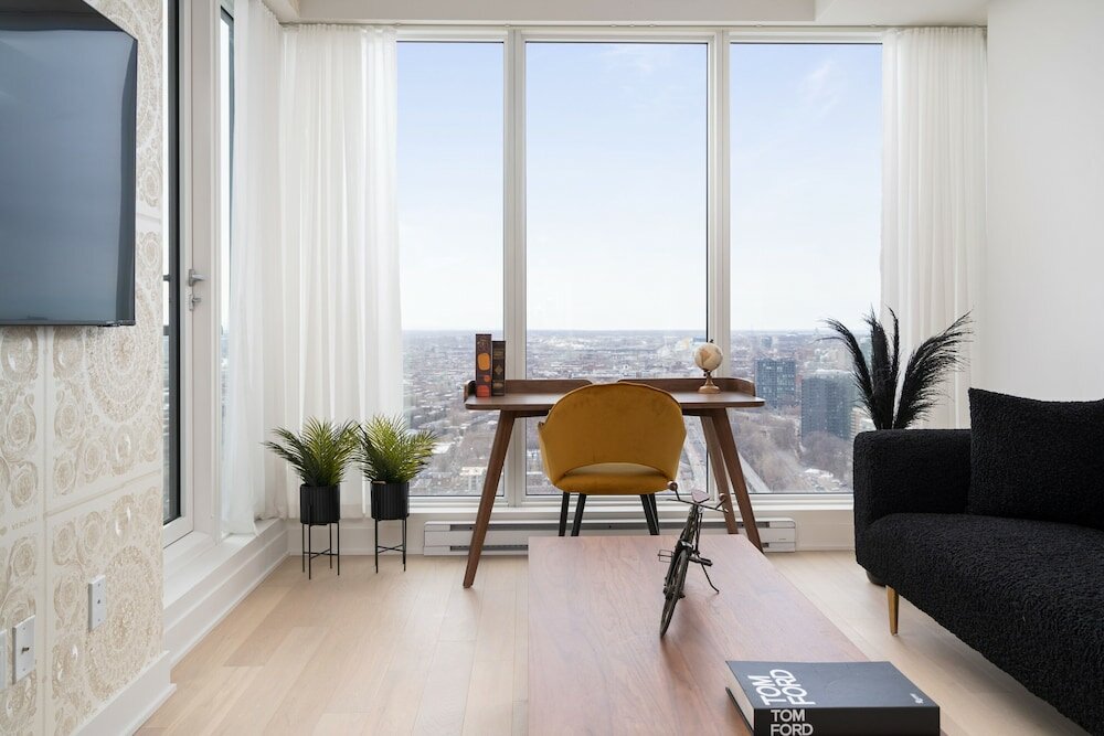 Фото Designer 1br plus Study Suite