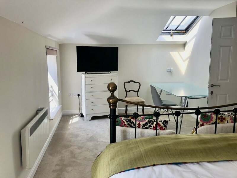 Гостиница The Mews - 1br Studio in Jericho Near City Centre в Оксфорде