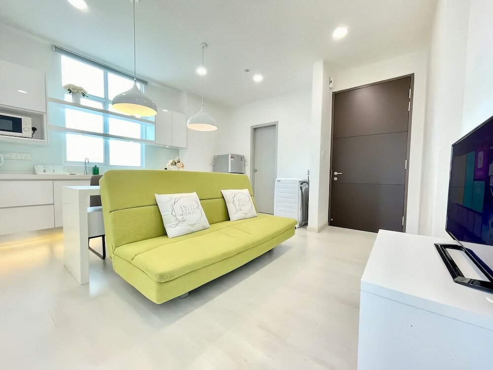 Фото Straits Garden Suites Georgetown