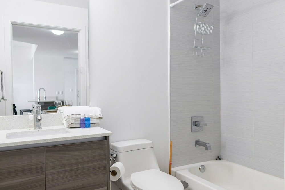 Фото Wynwood 1br Condo w Free Parking