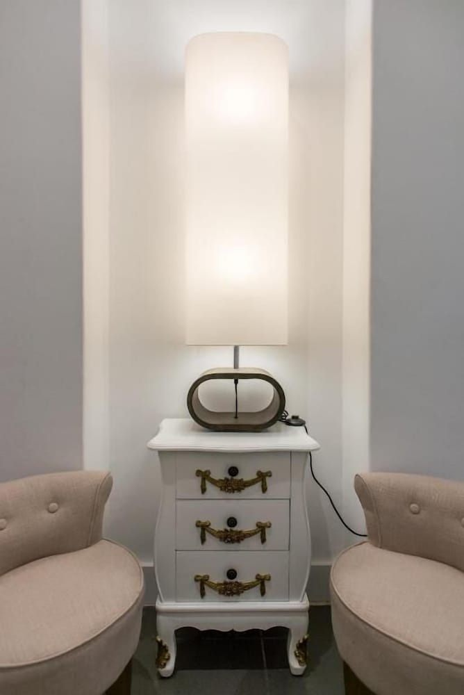 Фото Ph Downtown Suites