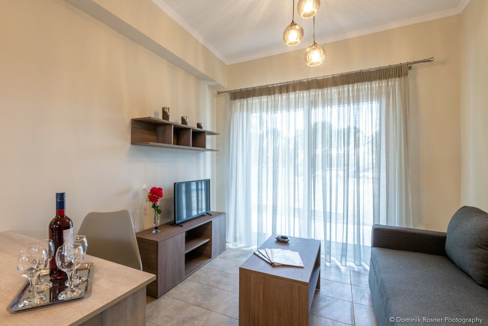 Фото Nancy's Luxury Apartments