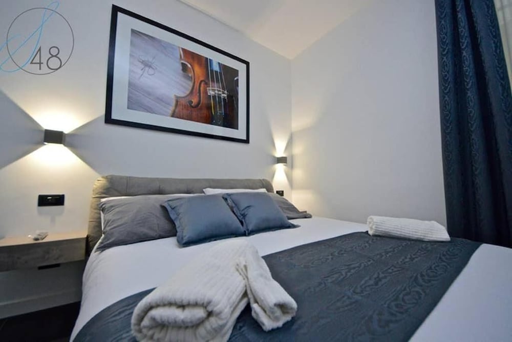 Фото Suite Quarantotto Luxury House