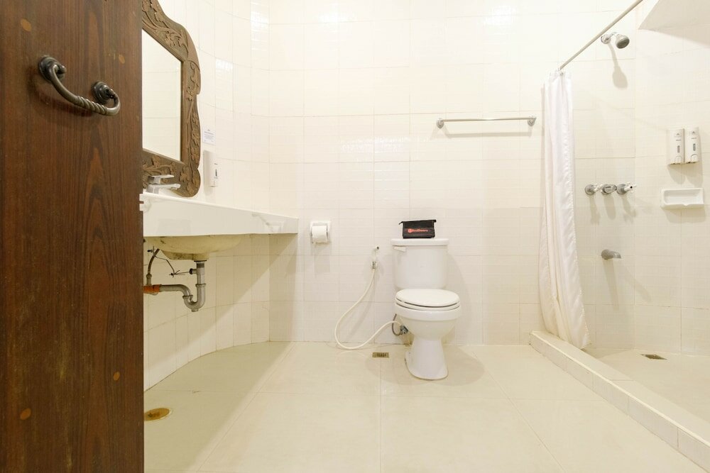 Фото RedDoorz Plus @ Calle Crisologo Vigan