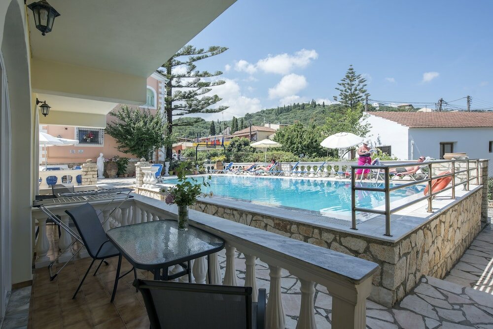 Фото Andreas Pool Complex