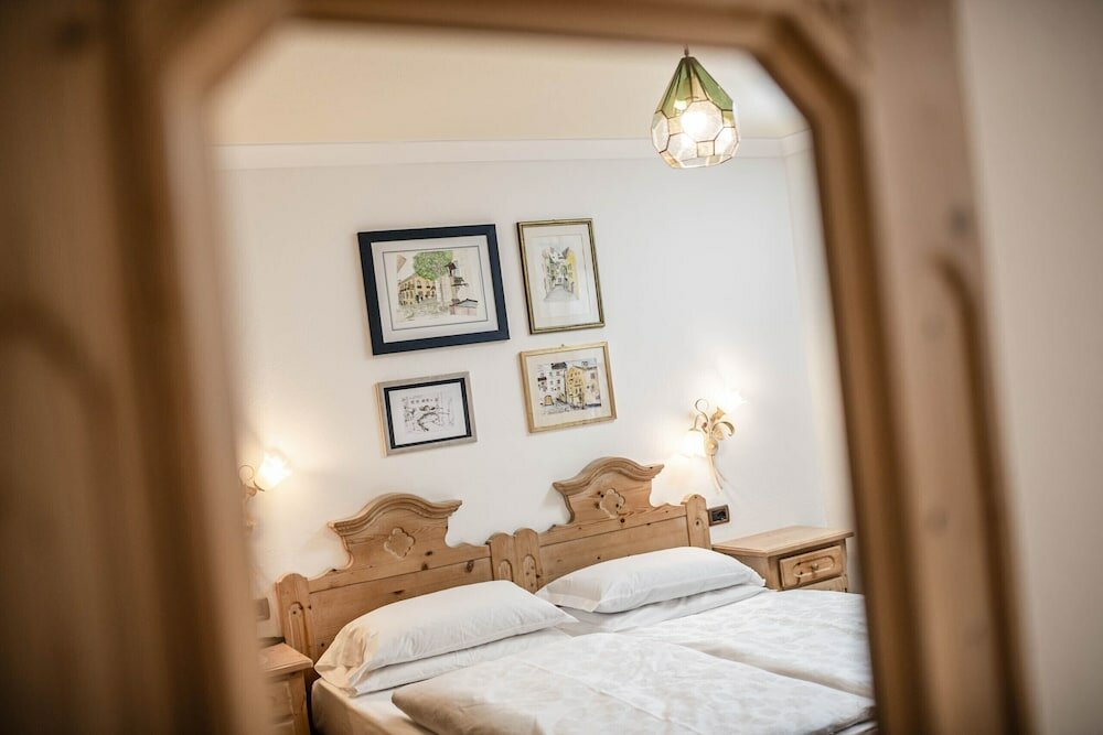 Фото Cavallino d'Oro