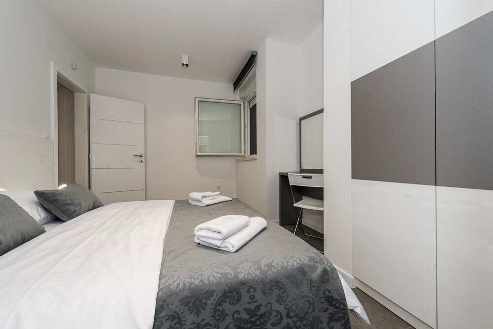 Фото Villa Magnifica Apartments with pool