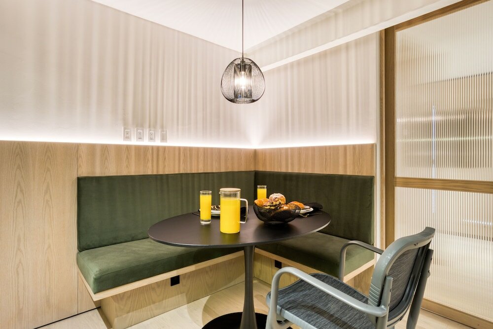 Фото Uliv Poe 240