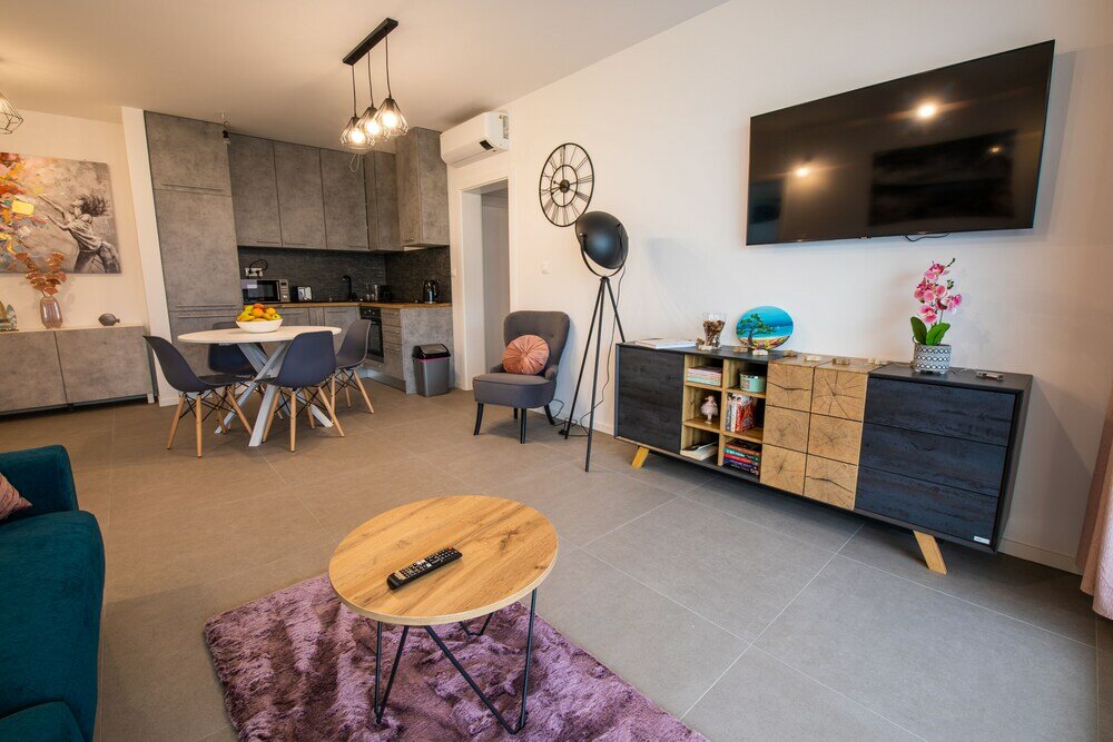 Фото Imperial Apartment with Private Pool