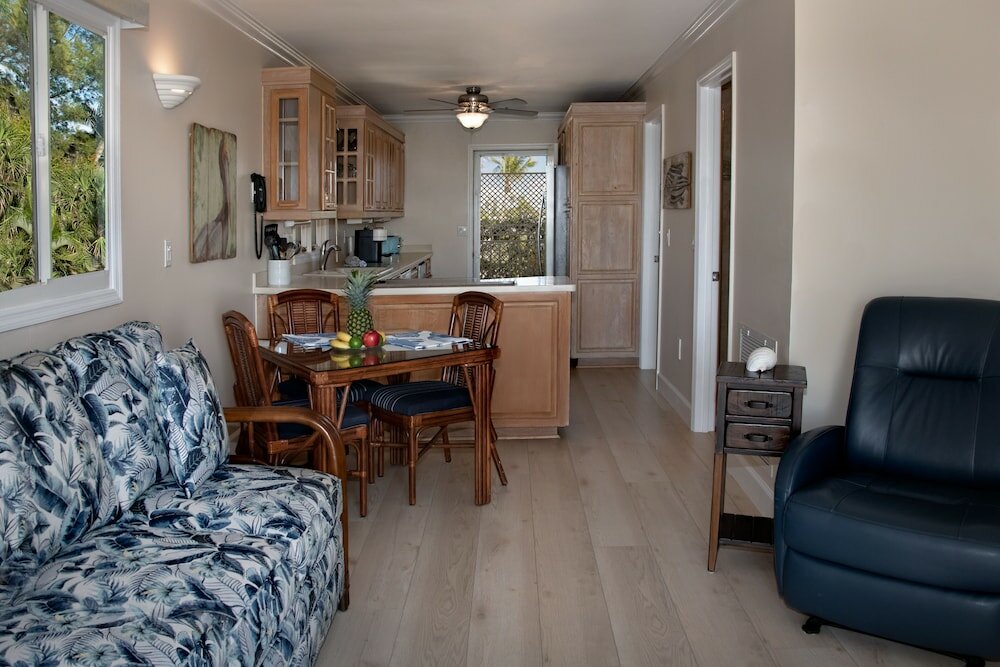 Фото Cedar Cove Resort and Cottages