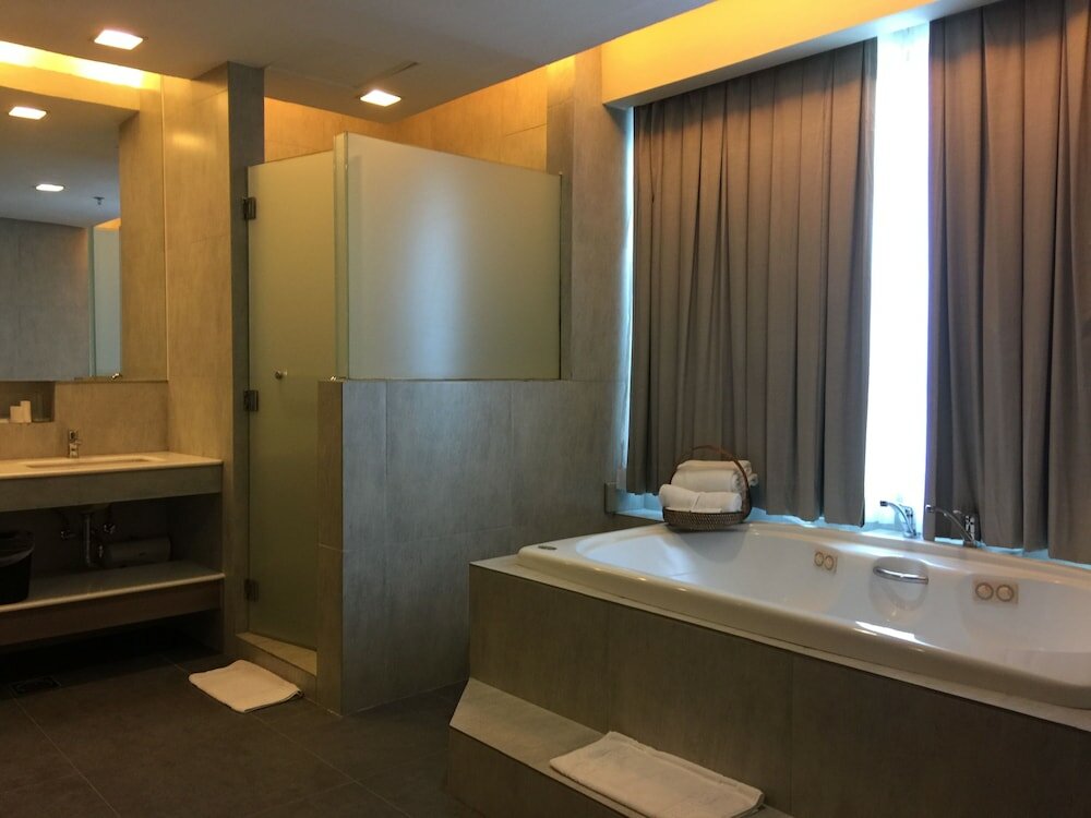 Фото The MetroCentre Hotel and Convention Center