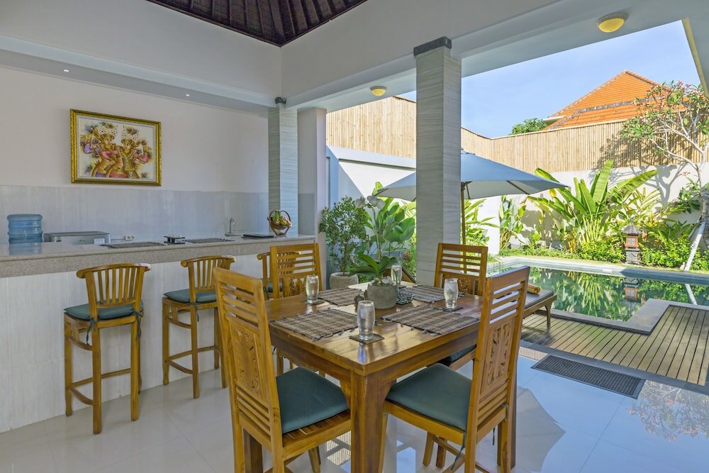Фото Kubal Villa and Living Seminyak