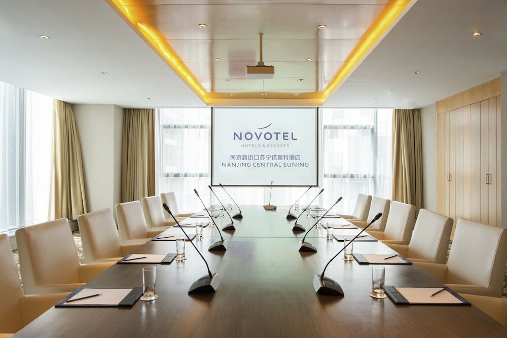 Фото Novotel Nanjing Central Suning