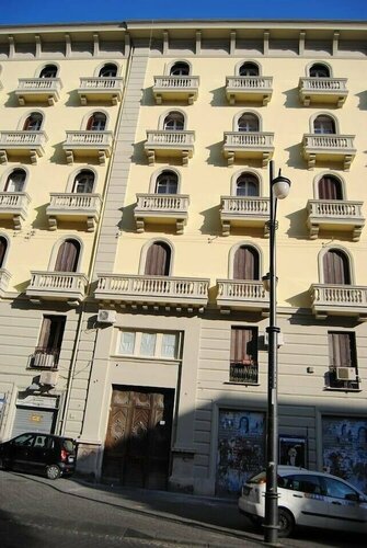 Гостиница Megaride Santa Lucia в Неаполе