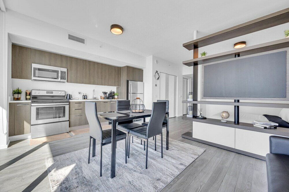 Фото Spacious Apartment with City View