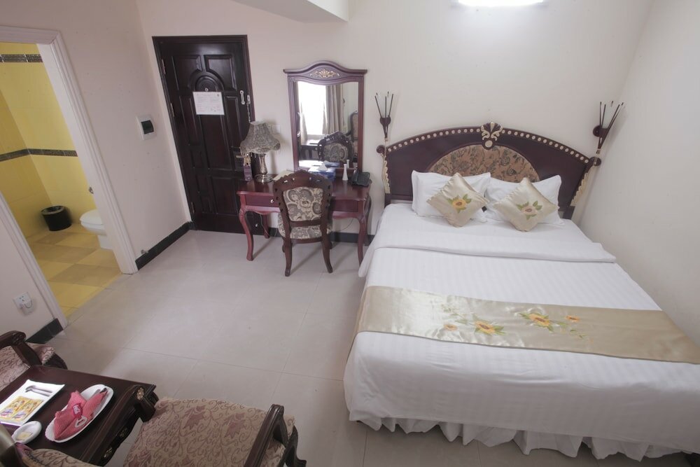 Фото Classic Hoang Long Hotel