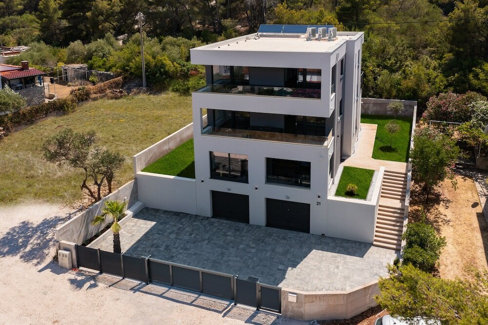 Фото House & Home Slatine