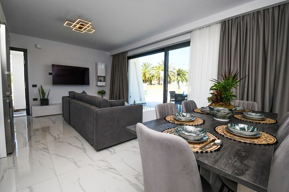 Фото Sun White Villa