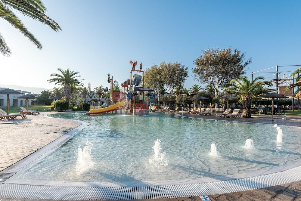 Фото E-Geo Easy Living Resort- All Inclusive