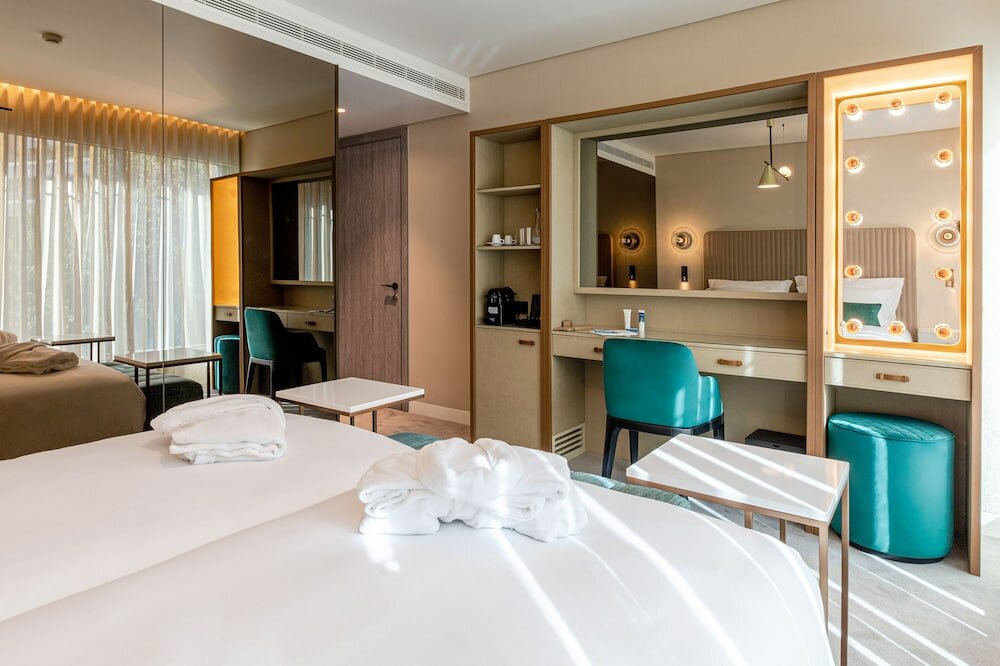 Фото Luster Hotel