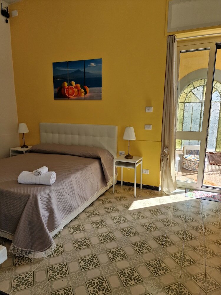 Фото Althea Etna Garden