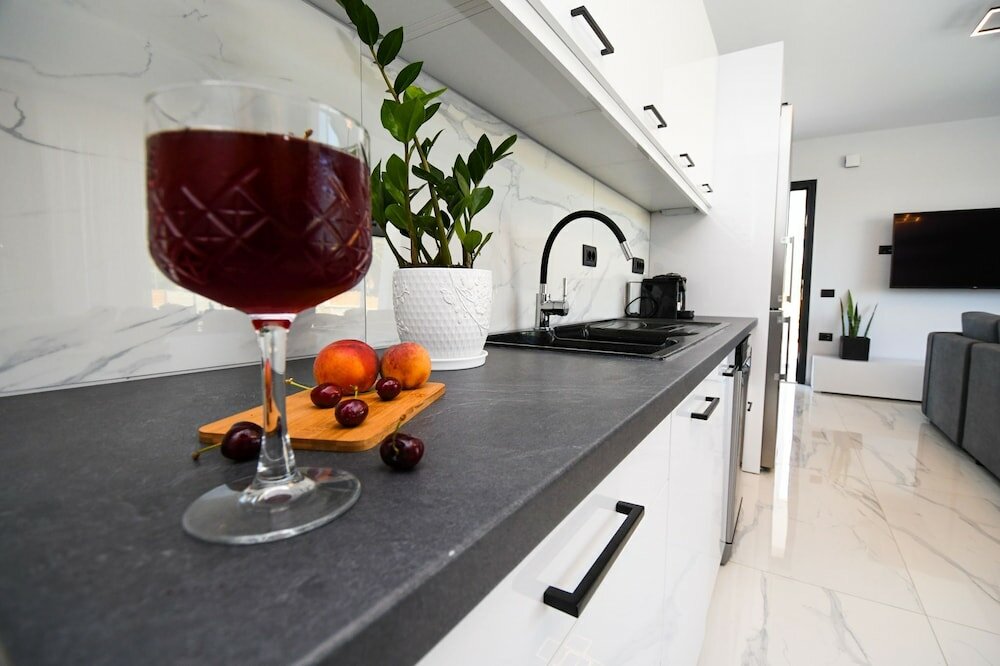 Фото Sun White Villa