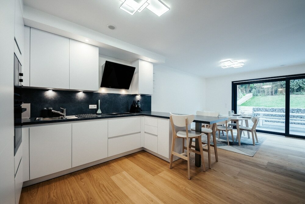 Фото Fully Equipped 1br Apartment w Parking