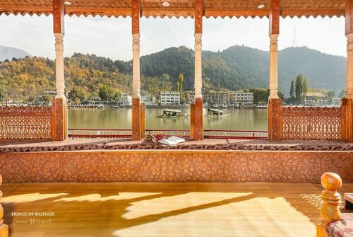 Внешний вид отеля Prince of Kashmir Luxury Houseboat в Сринагаре, фото 2